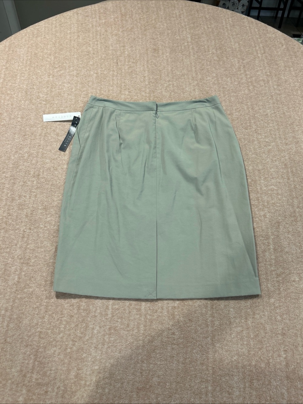 Women’s Perry Ellis Light Sage Straight Skirt NWT